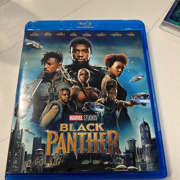 Marvel Black Panther Blu-Ray DVD excellent condition - Picture 4 of 4
